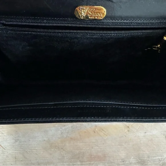 Vintage 1970s Gucci Black Patent Leather Clutch/ Adjustable Strap Bag - Picture 3 of 11